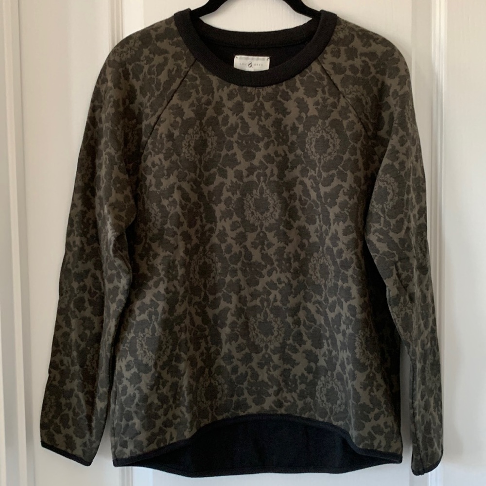 LOU & GREY Olive Green and Black Jacquard Print High-Low Hem Top Size SP